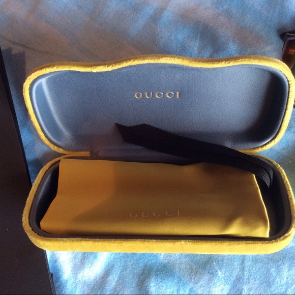 Gucci sunglasses 100% Authentic - Picture 4 of 6